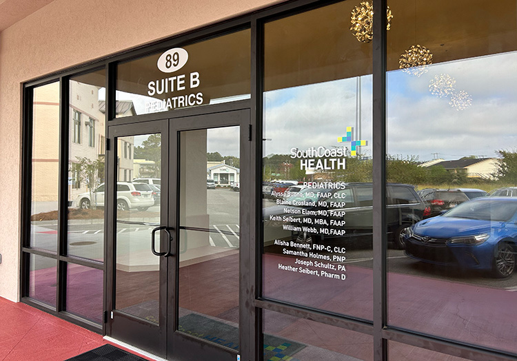 The front doors the of Pediatrics Suite B office in Richmond Hill.